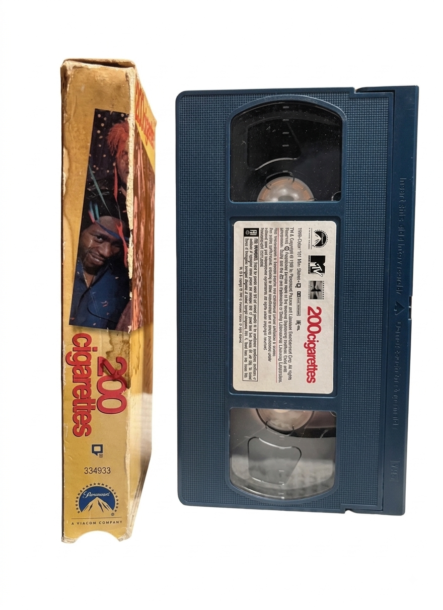 LOT 0913: 200 CIGARETTES (1999) — Original Blue Shell First Edition VHS