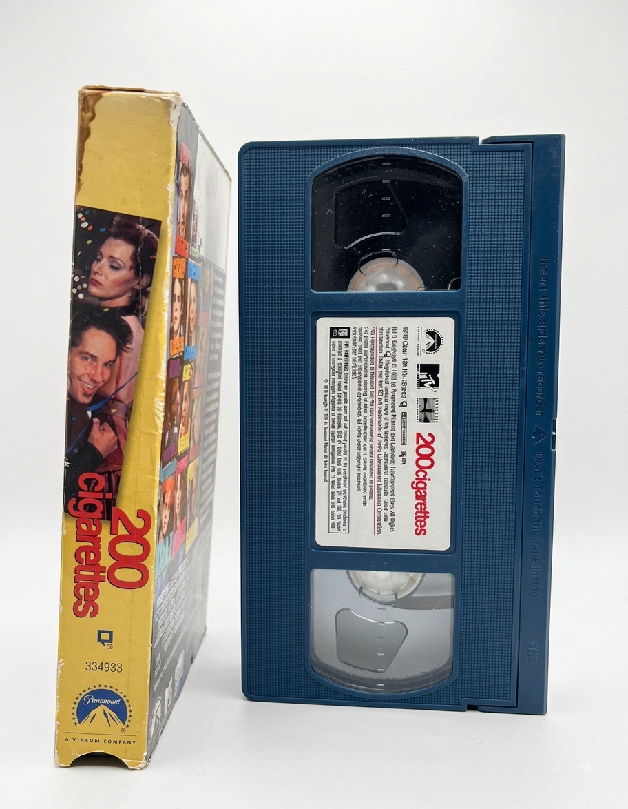 LOT 0913: 200 CIGARETTES (1999) — Original Blue Shell First Edition VHS